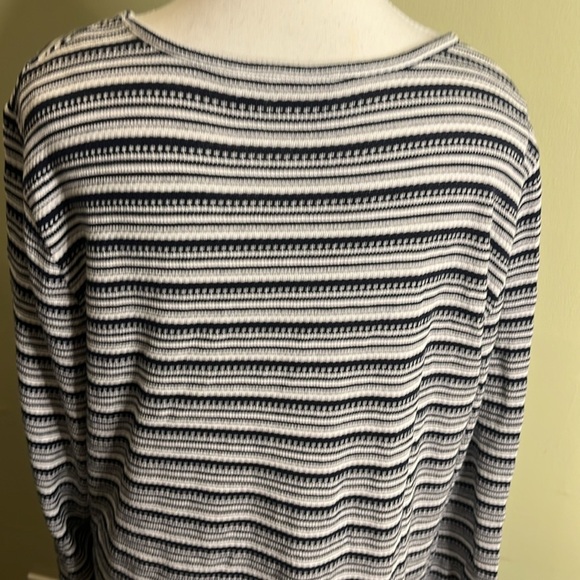 Chico’s Hummingbird Stripe Scoop-Neck long sleeve top - Picture 12 of 15